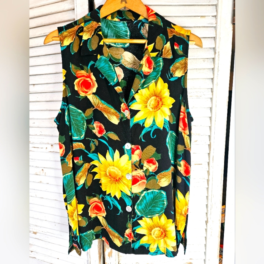 Vintage 90s Sunflower And Rose Print Floral Sleeveless Rayon Blouse Medium